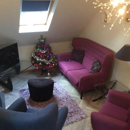 2 Bedroom Furnished Apartment In A Rural Position استون المظهر الخارجي الصورة